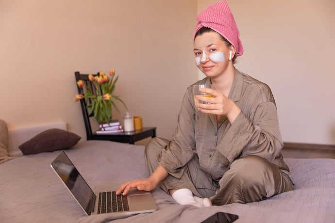 SKINCARE TIPS FOR COMPUTER SCREEN WARRIORS