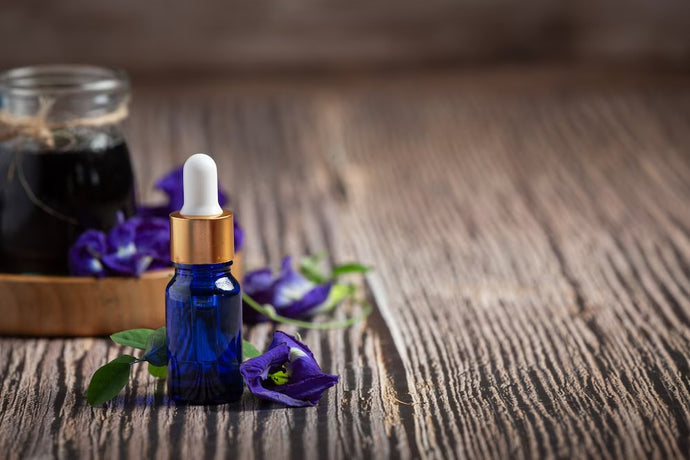 BLUE TANSY OIL: BEST INGREDIENT TO CALM YOUR SKIN DOWN